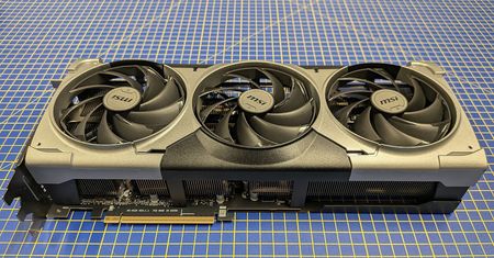 Sprzedają GeForce RTX 5090 za pół ceny. Uszkodzone, bez zwrotów