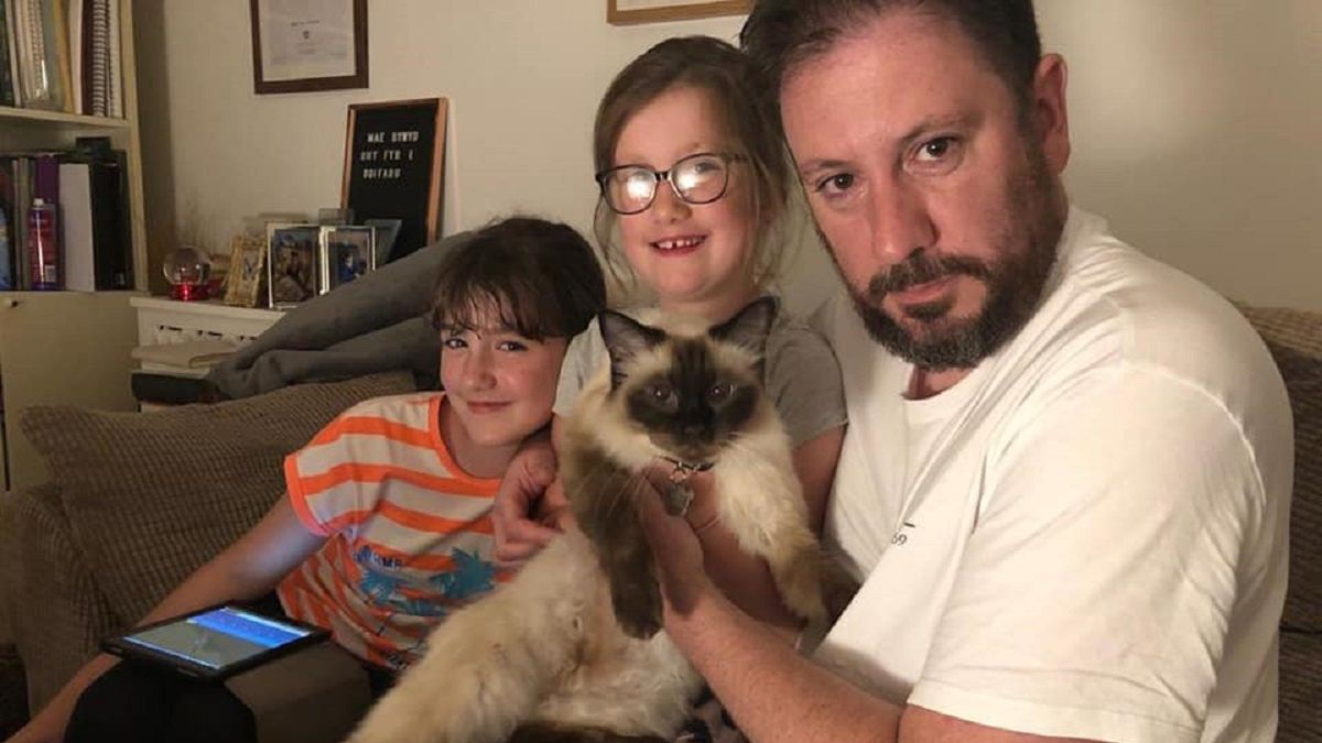 Liam Schewitz nabrał swoje dzieci, że po pandemii koronawirusa będą musiały chodzić do szkoły 7 dni w tygodniu