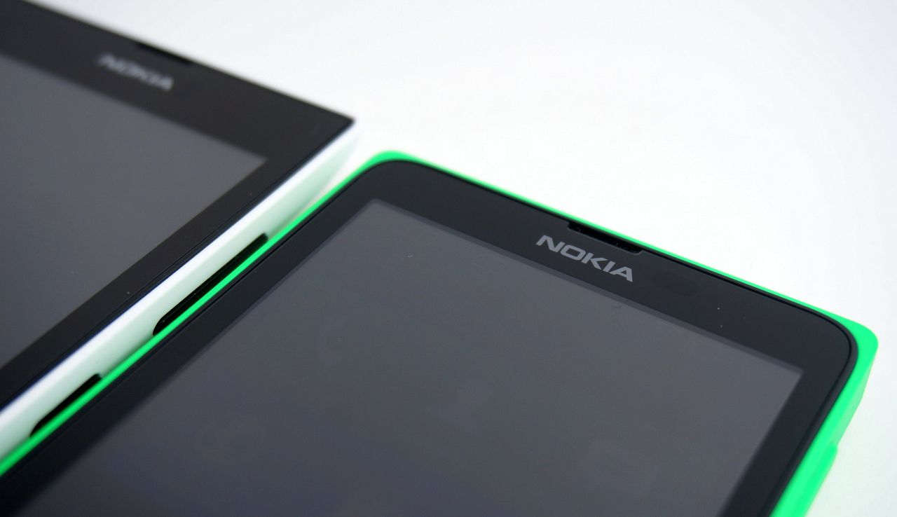 Nokia Lumia 520 vs Nokia X