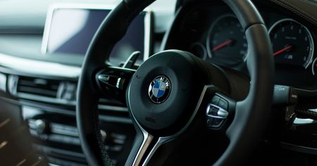 Hans Zimmer komponuje dźwięk dla samochodów elektrycznych BMW