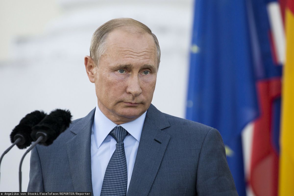 Władimir Putin wydał dekret, który od 1 marca zakazuje transferu pieniędzy obywateli tego kraju za granicę 