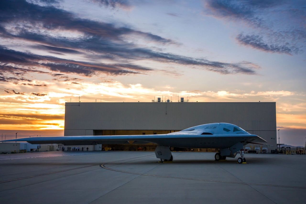 Strategic bomber B-21 Raider