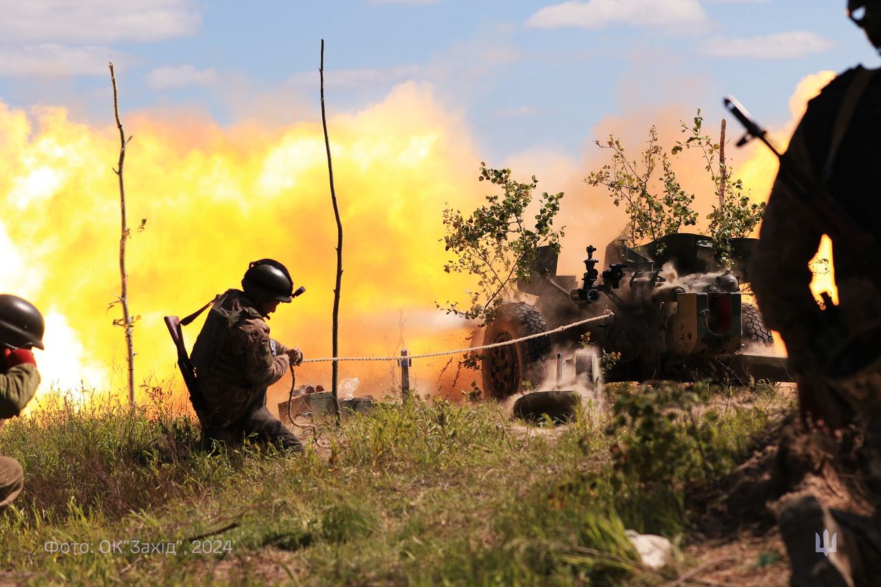 Ukrainian forces halt Russian advance on Vovchansk border town
