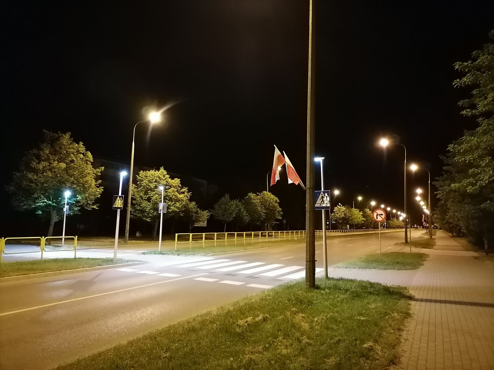 Huawei P40 lite E: test taniego chińczyka bez aplikacji Google 47