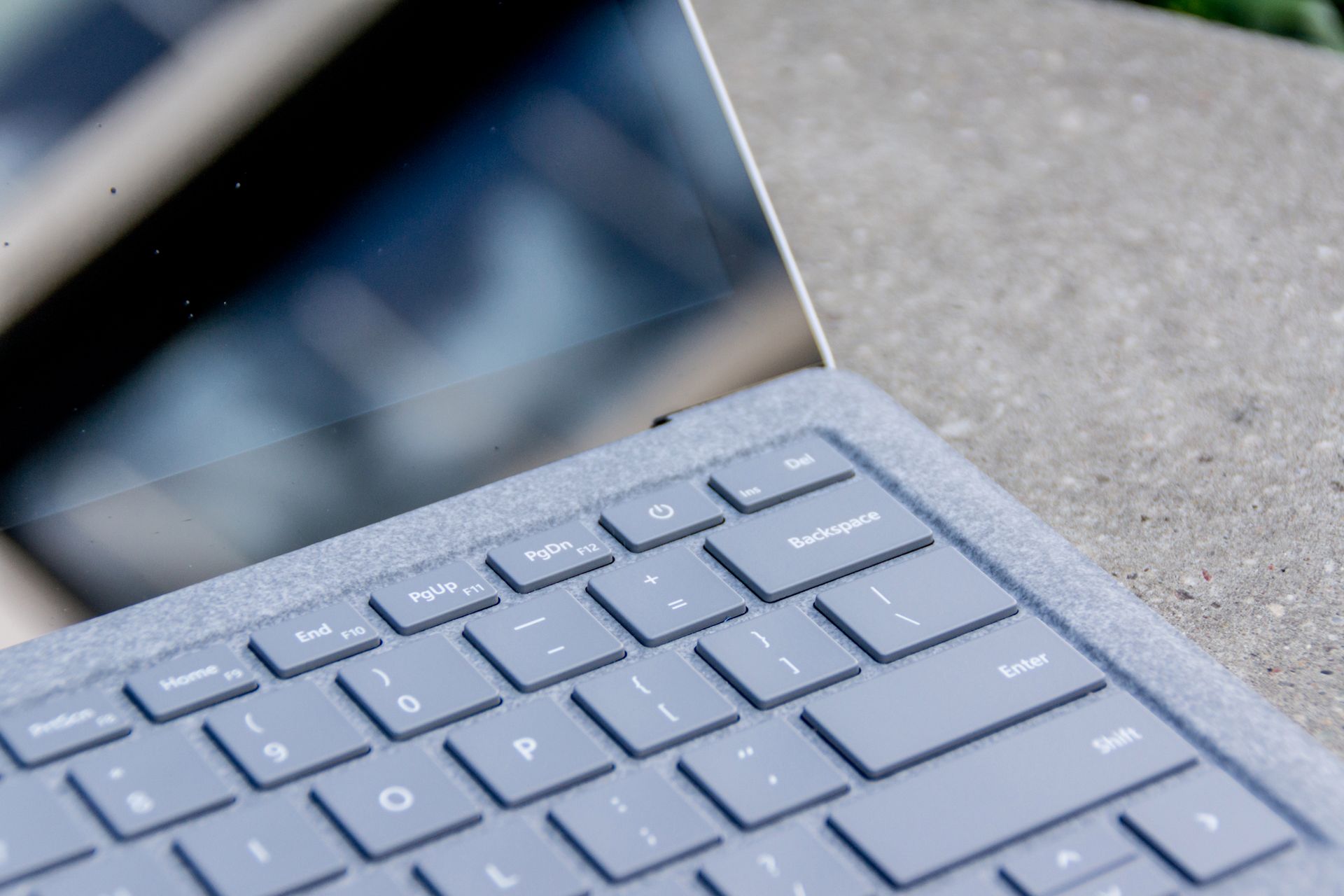 Surface Laptop - testujemy komputer premium Microsoftu [Pierwsze wrażenia] 2