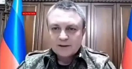 Rosyjska telewizja kłamie w żywe oczy. Mówią o tym, jak Ukraińcy witają żołnierzy. "Uśmiechy, kwiaty..."