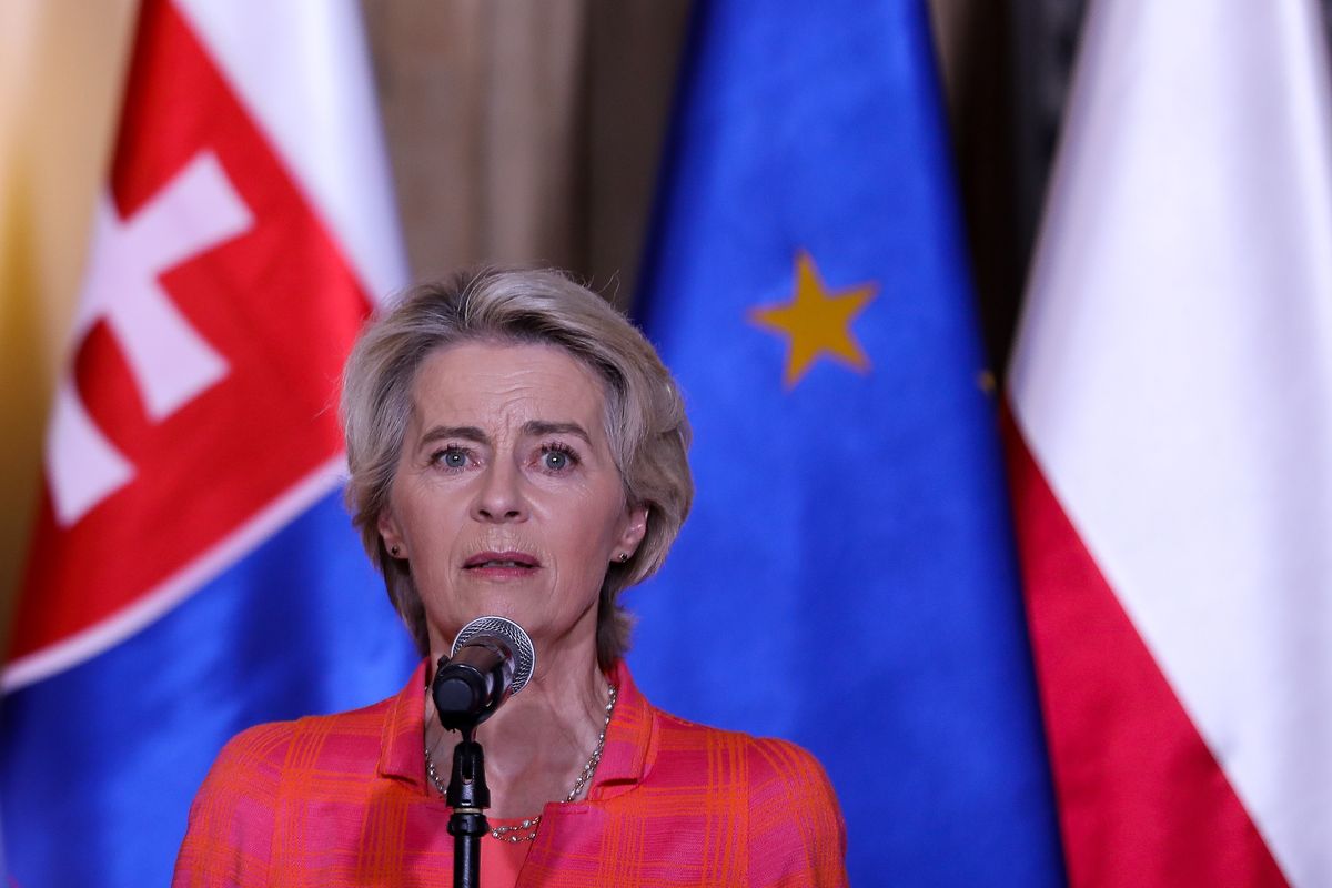 Covid-19, pfizer, szczepionka pfizer, ursula von der leyen Unijny sąd zajmie się SMS-ami von der Leyen i szefa Pfizera