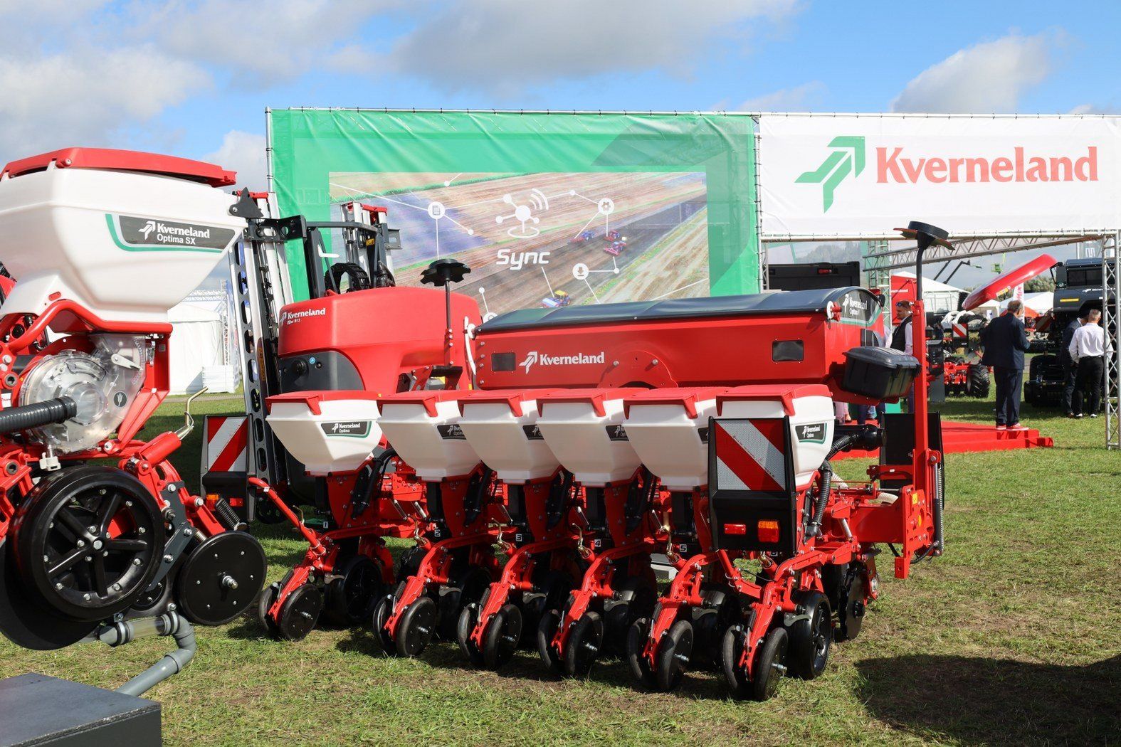 Trwa AGRO SHOW 2025 w podpoznańskich Bednarach! Rolnicy zjechali do Wielkopolski