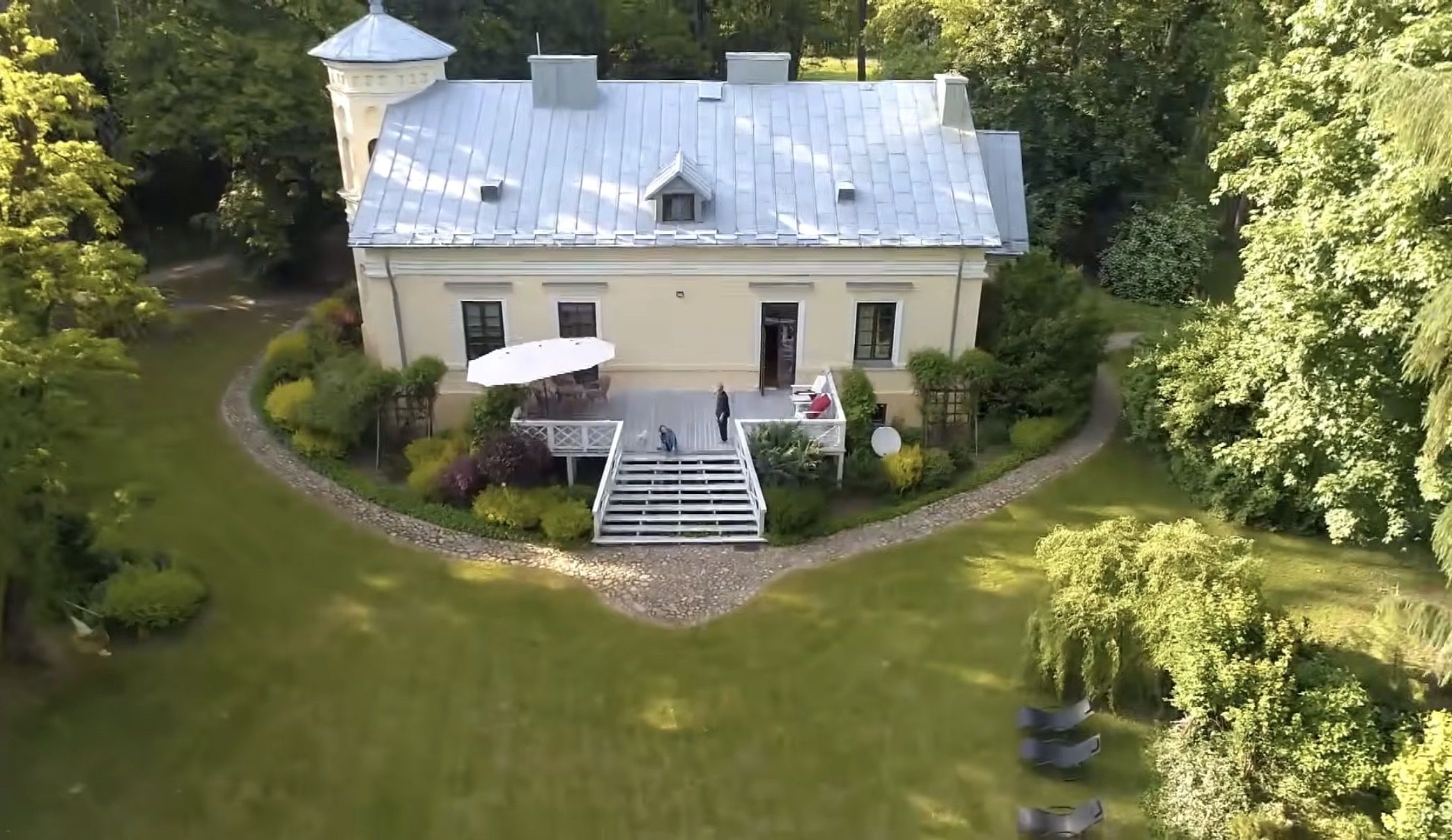 Dom Janusza Józefowicza i Nataszy Urbańskiej
