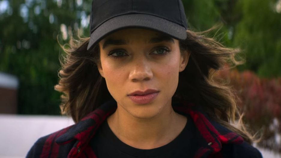 Hannah John-Kamen w serialu "The Stranger"