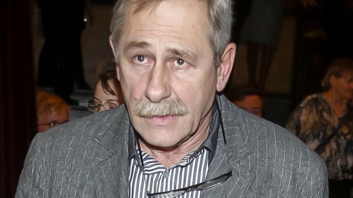 Andrzej Strzelecki zmarł w 2020 r. Ma wyjątkowy nagrobek