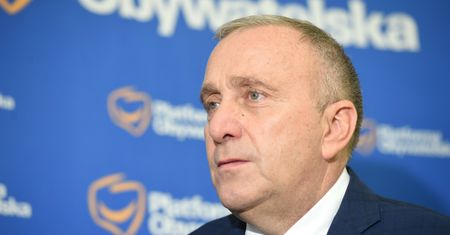 Schetyna o projekcie zmian w ustawie o SN: PiS chce oszukać Komisję Europejską