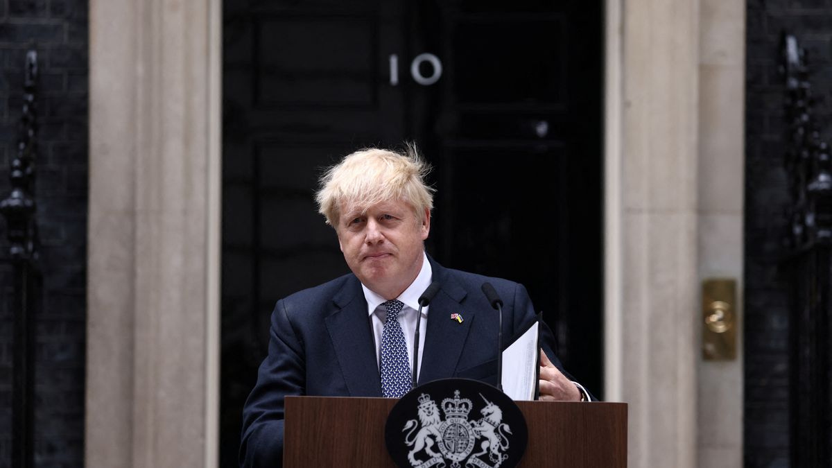 British Prime Minister Boris Johnson makes a statement at Downing Street in London, Britain, July 7, 2022.