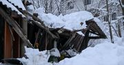 Jak domek z kart. Zawalił się pod śniegiem