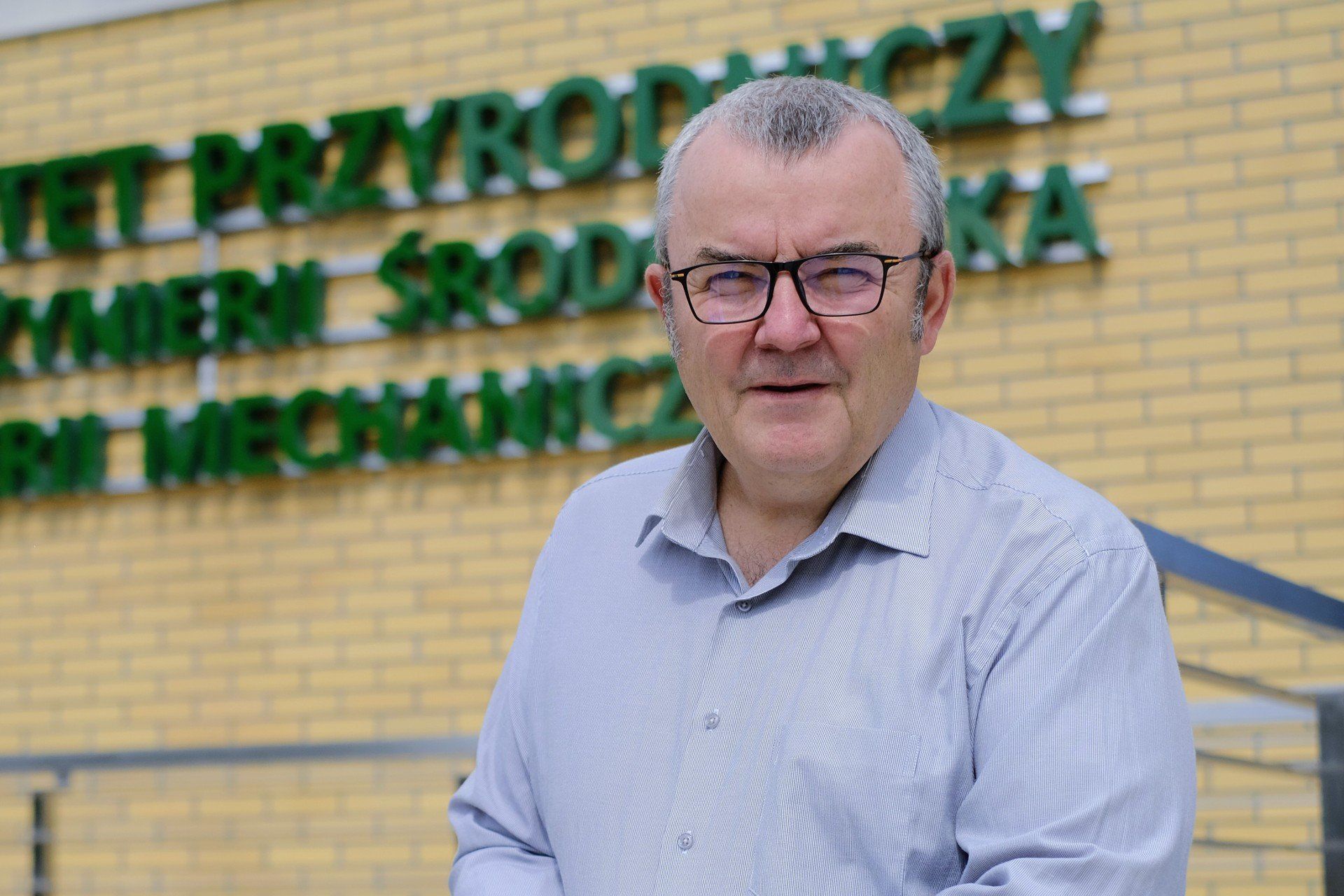 Prof. UPP dr hab. Bogdan Chojnicki. Na Uniwersytecie Przyrodniczym w Poznaniu jest pracownikiem Wydziału Inżynierii Środowiska i Inżynierii Mechanicznej.