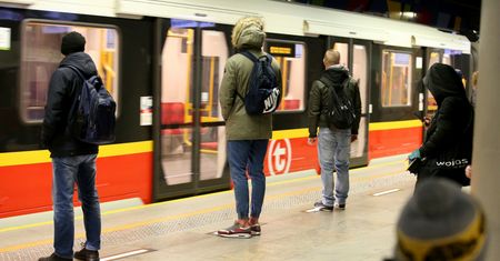 Młodzież w kryzysie bezdomności. "Zawsze przyczyną jest dom"