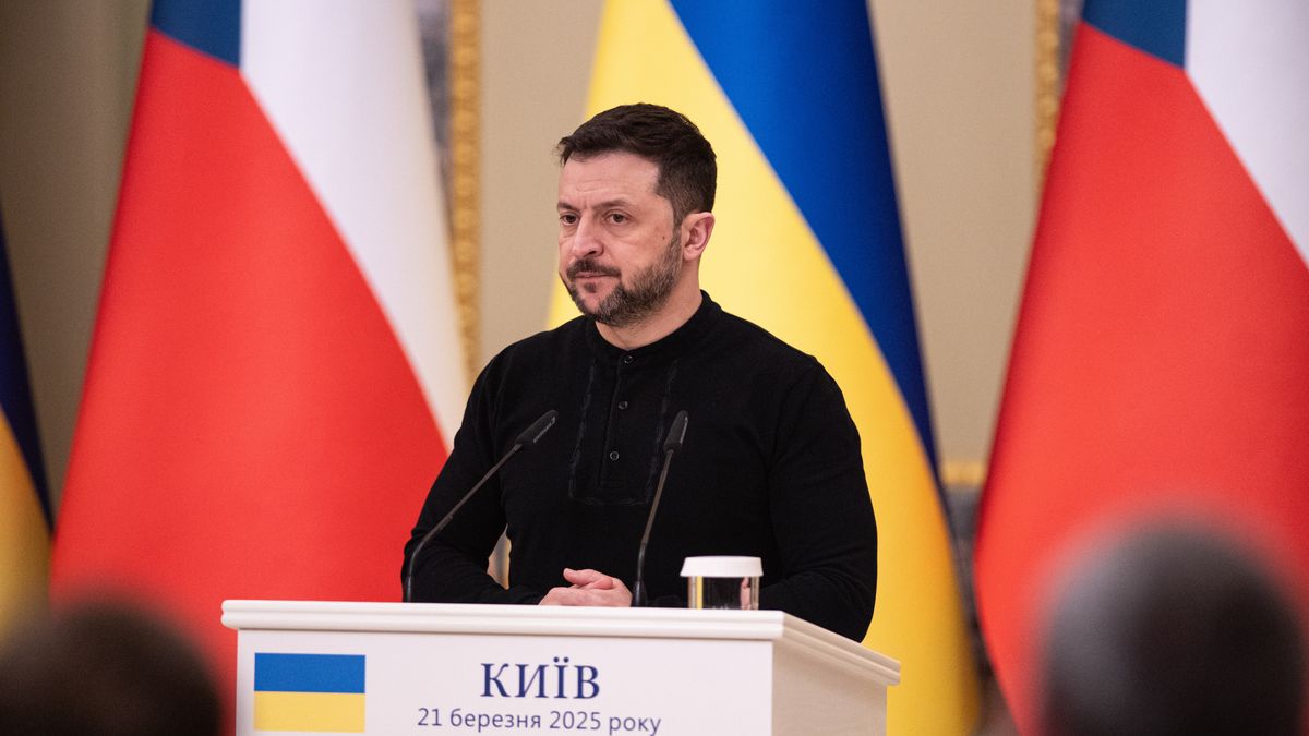 Volodymyr Zelenskyy - Petr Pavel meeting in Kyiv
KYIV, UKRAINE - MARCH 21: Ukrainian President Volodymyr Zelenskyy and Czech President Petr Pavel (not seen) hold a joint press conference in Kyiv, Ukraine on March 21, 2025. (Photo by Danylo Antoniuk/Anadolu via Getty Images)
Anadolu
volodymyr zelenskyi, political, czech president petr pavel, czech president