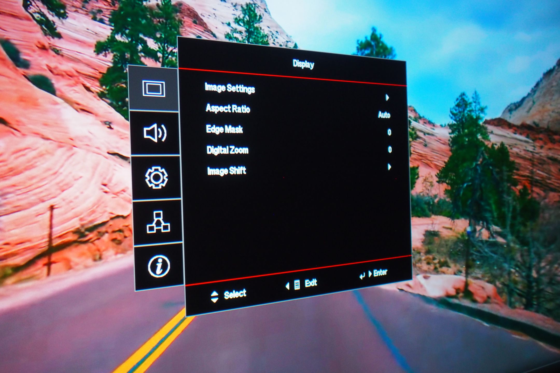 Projektor 4K Optoma UHD65. Gdzie trzech się (nie) bije, tam czwarty... 3