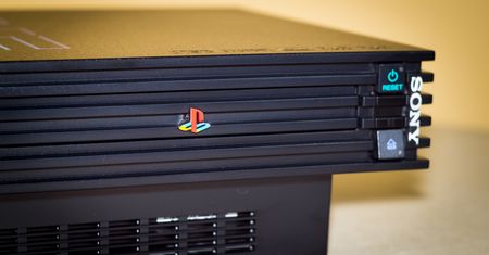GNU/Linux na PlayStation, czyli historia o tym, jak PS2 miało stać się komputerem