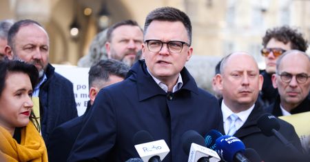 Hołownia apeluje do wyborców Trzaskowskiego. "W przyszłą środę"