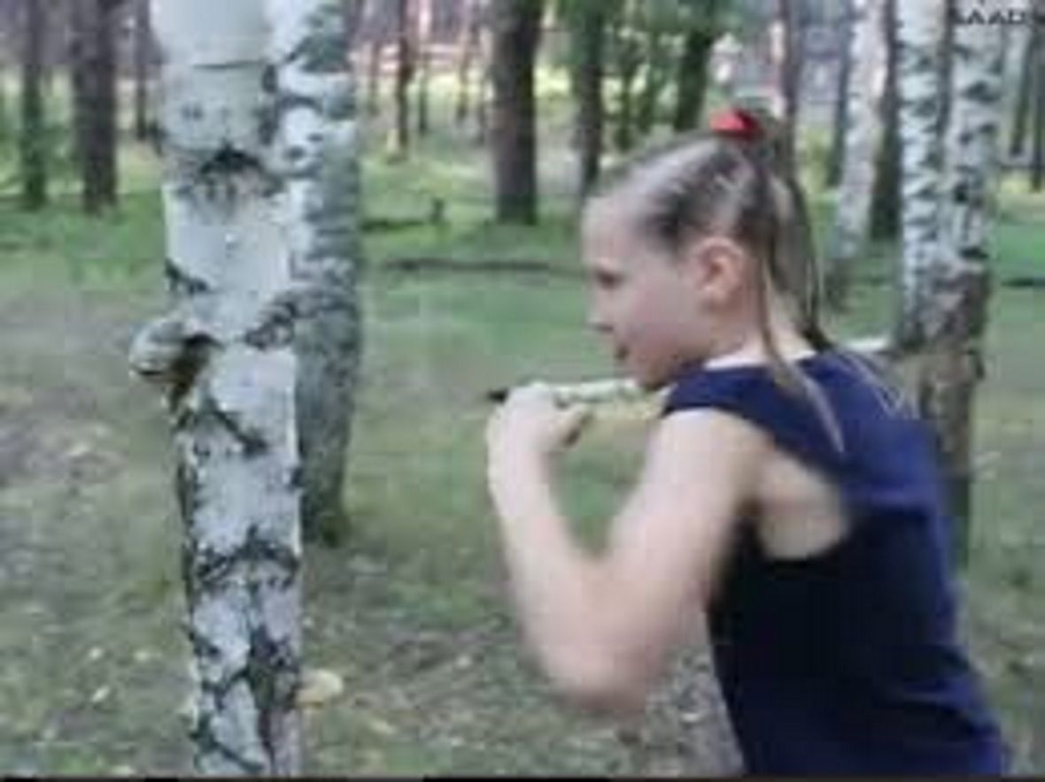 Nazywają ją &quot;dziewczynką z pięściami ze stali&quot;