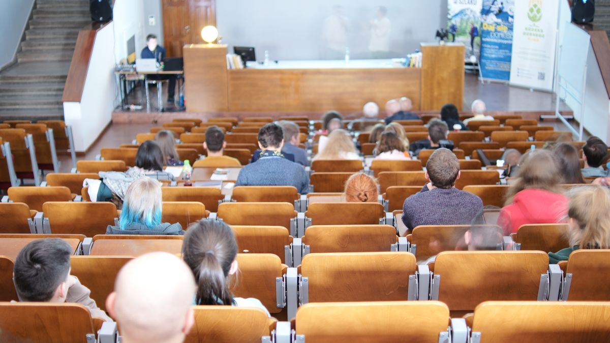 Najwięcej zalegają byli studenci uczelni pańśtwowych 