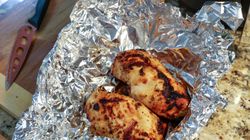 Czy pieczenie w folii aluminiowej lub rękawie jest zdrowe? Eksperci nie mają wątpliwości