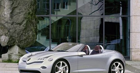 Mercedes SLA z przednim napędem zadebiutuje w 2013 roku!