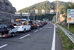 Długie kolejki przed wjazdem do Chorwacji. Trzeba czekać nawet sześć godzin