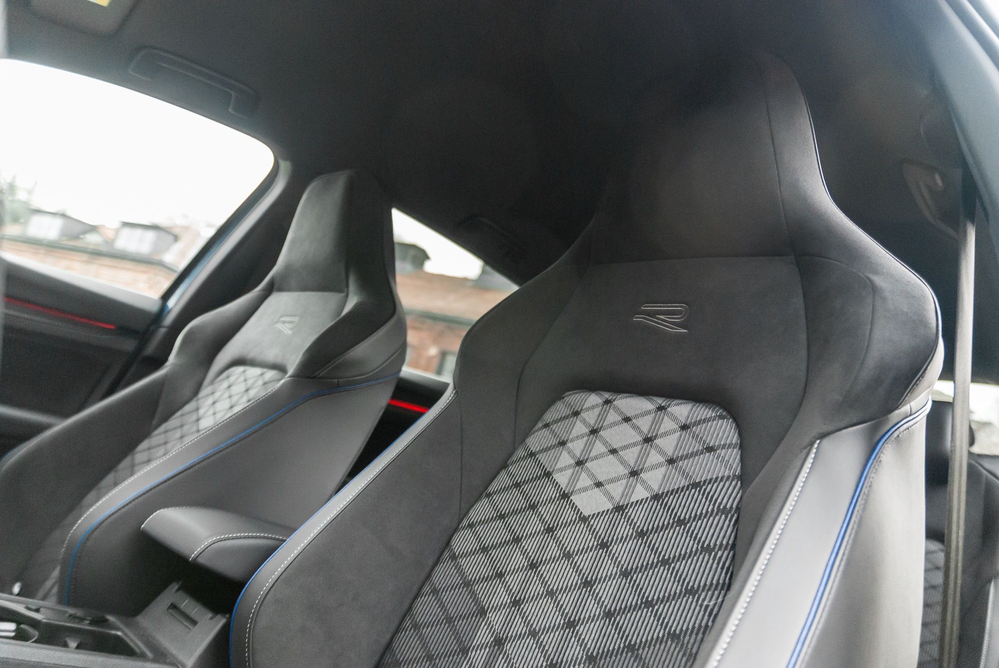 Volkswagen Golf 8.5 R-line