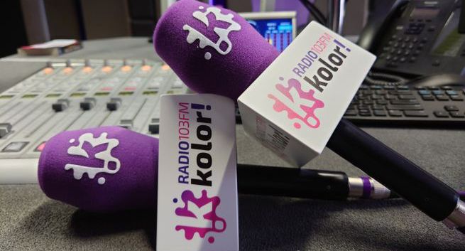 Wiadomości i pasma prezenterskie Radia Kolor realizowane z domów dziennikarzy