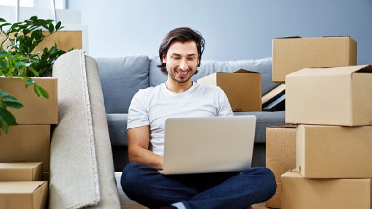 Mieszkanie Plus to program, w skład którego wchodzi szereg działań prowadzonych przez polski rząd 