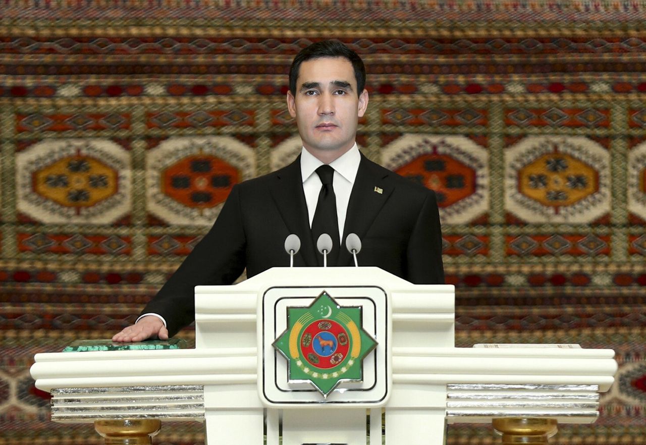 Zaprzysiężenie nowego prezydenta Turkmenistanu, Serdara Berdimuhamedowa