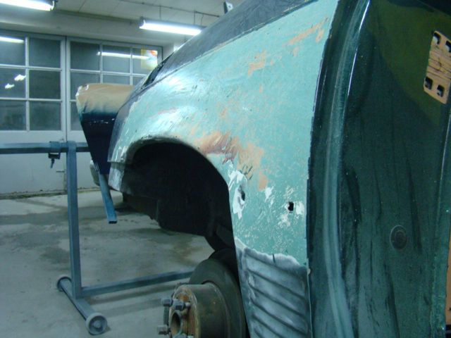 Mercedes 450 SL (R107) - błotnik