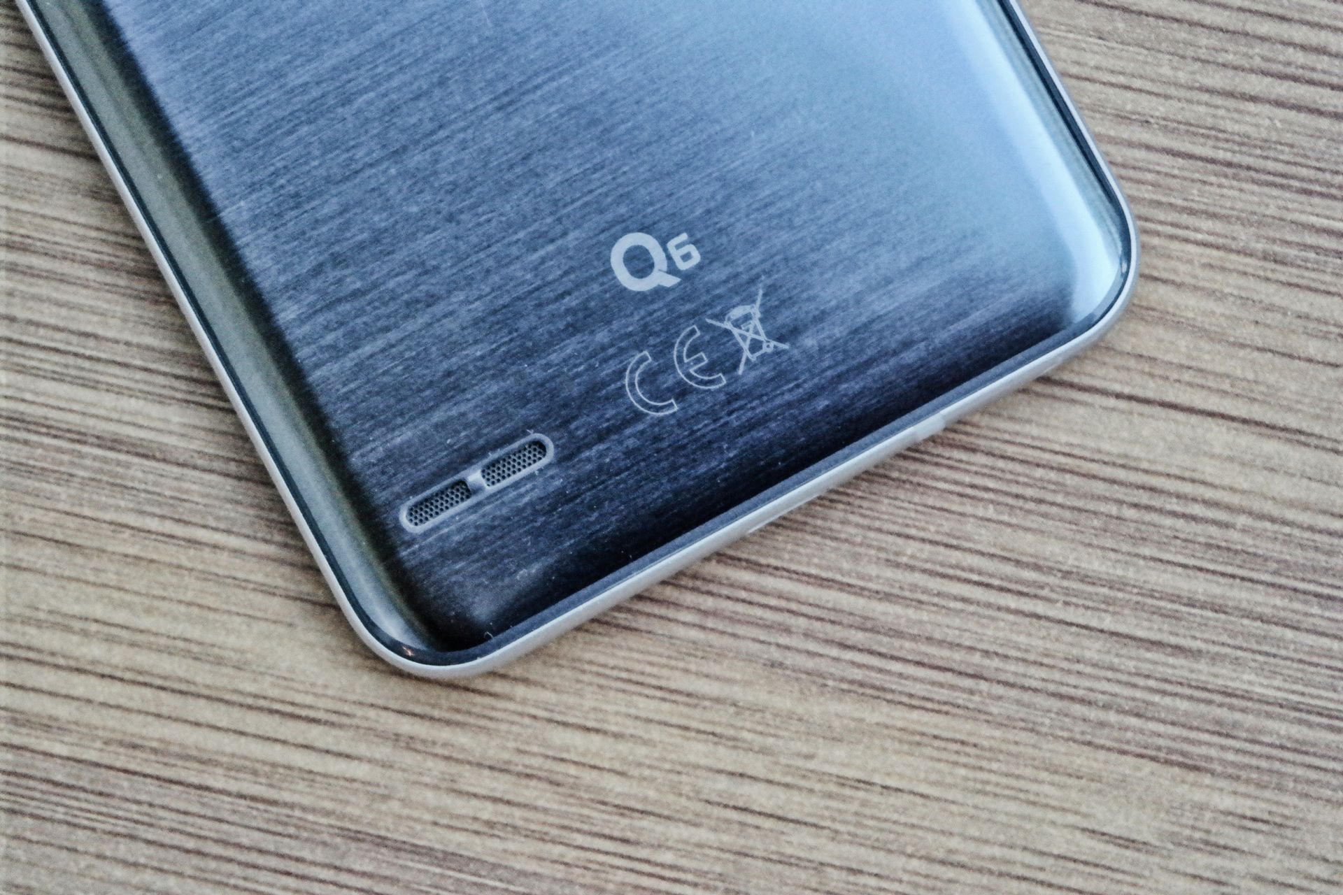 LG Q6 - czy warto go kupić po spadku ceny? [TEST] 26