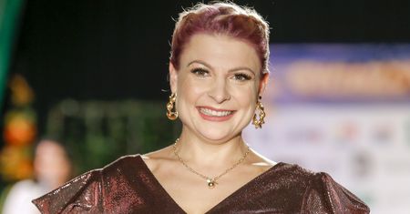 Magdalena Narożna w mini. Odważnie odsłoniła biust
