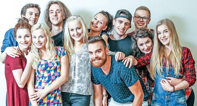 Rośnie oglądalność „19+”, TVN liderem w grupie komercyjnej. „Brakowało na rynku takiego serialu”