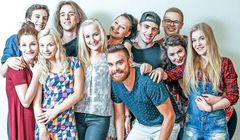 Rośnie oglądalność „19+”, TVN liderem w grupie komercyjnej. „Brakowało na rynku takiego serialu”