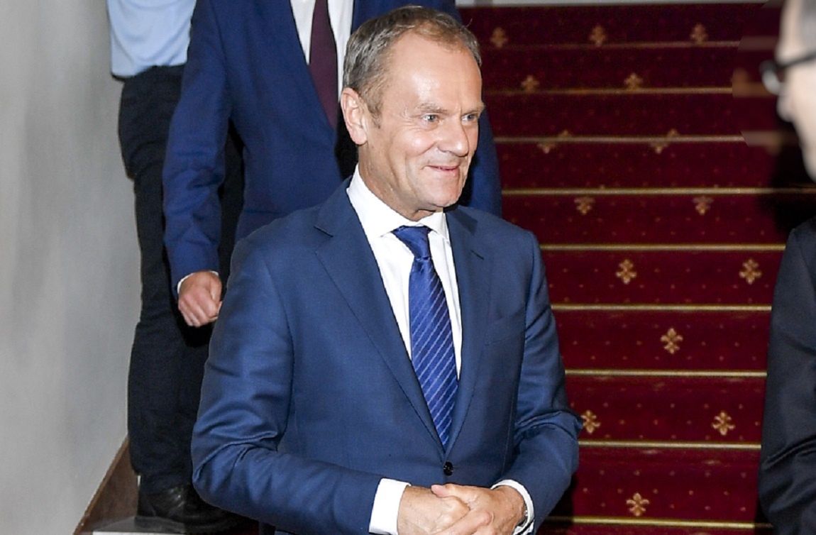 Tusk zadrwił z Kaczyńskiego. Wymowne zdjęcie