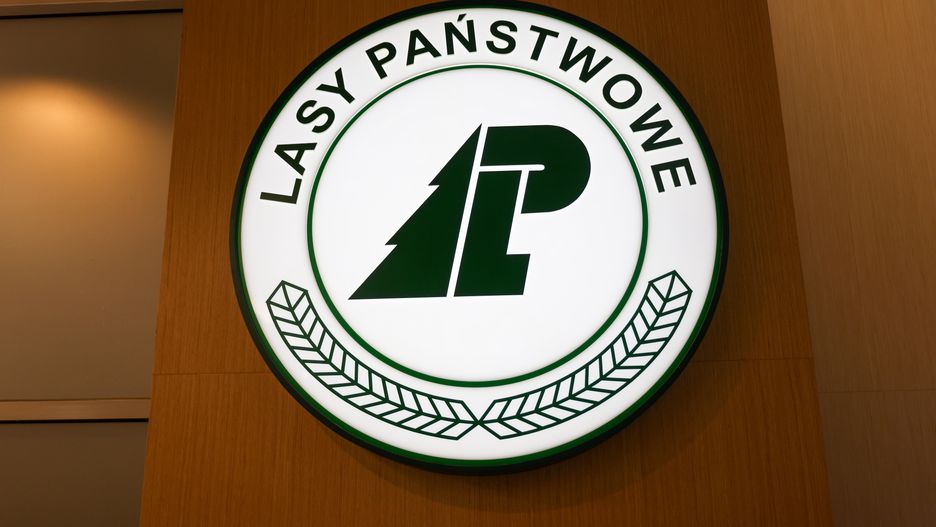 logo
Warszawa, 29.11.2024. Siedziba Dyrekcji Generalnej Las�w Pa�stwowych w Warszawie, 29 bm. Lasy Pa�stwowe podj�y decyzj� o obj�ciu dodatkow� ochron� 17% las�w w zarz�dzie LP. (az/zkoc) PAP/Albert Zawada
Albert Zawada
Dyrekcja Generalna Las�w Pa�stwowych, konferencja, lasy, Lasy Pa�stwowe, ochrona, prasowa, spotkanie