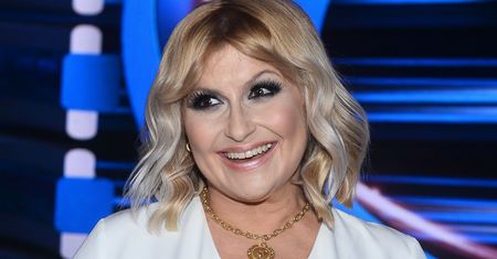 Zaszalała z sukienką. Nie wiadomo, na co patrzeć