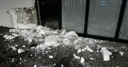 19-latka driftowała na parkingu. Popisy źle się skończyły