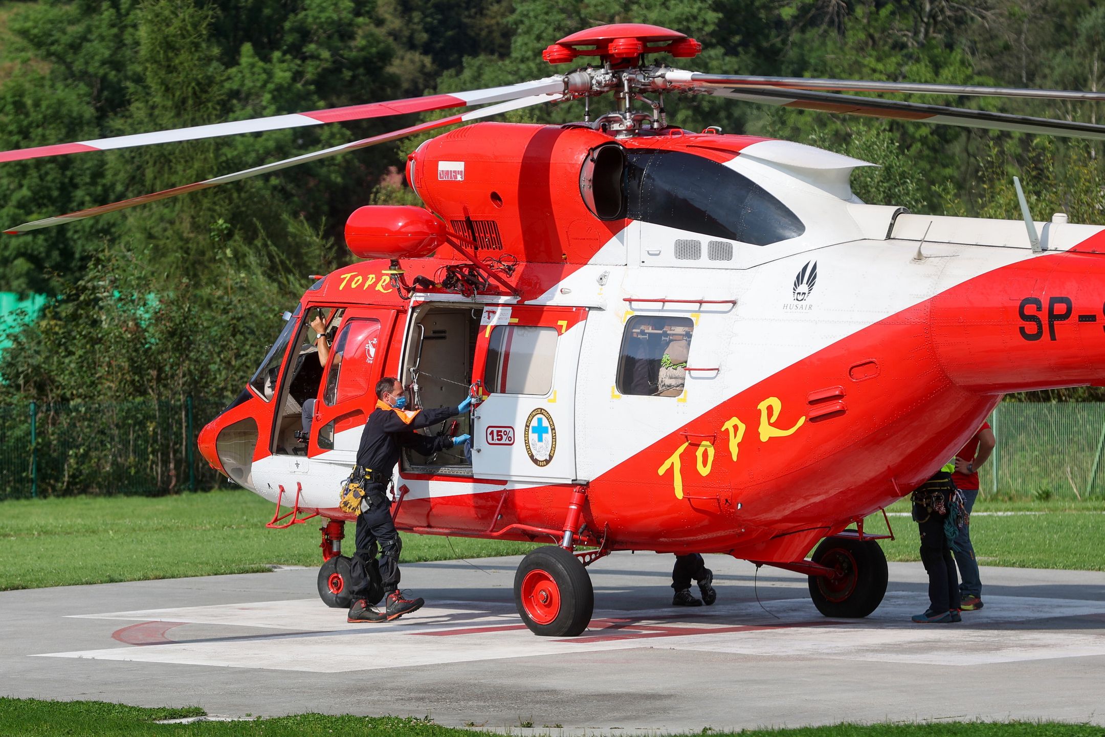 Grzegorz Momot
ewakuacja, g�ry, helikopter, TOPR, wypadki
