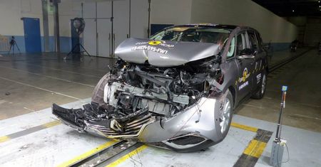 Nowe wyniki testów Euro NCAP (2015): Suzuki Vitara, Renault Espace, Mazda 2, Fiat 500X