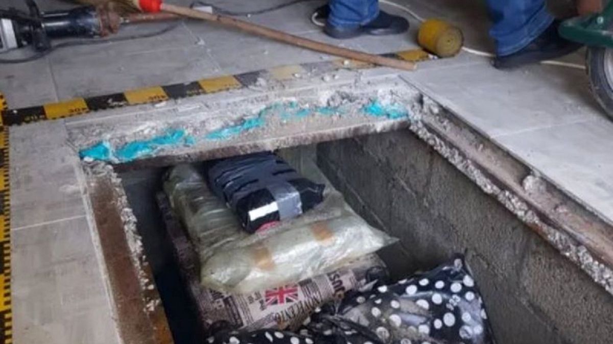 Książki znalezione pod podłogą