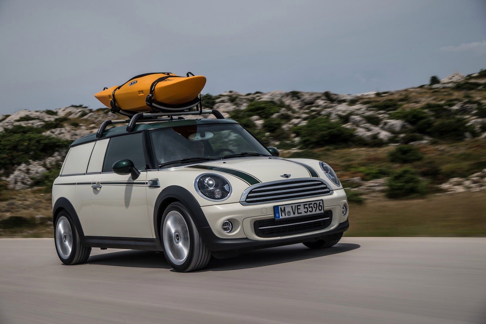 MINI prezentuje koncepcyjne auta na wakacje [galeria] 52