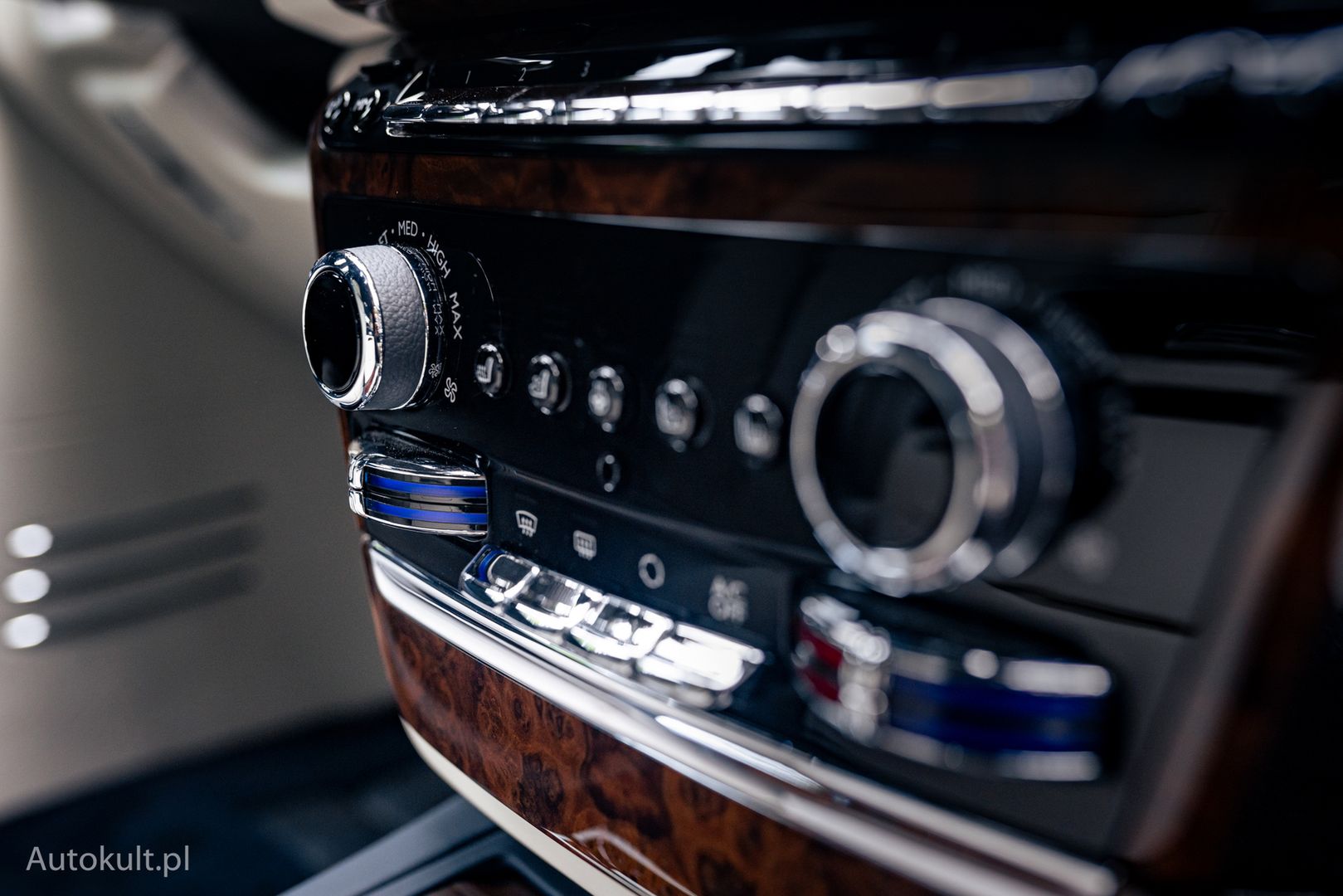 Rolls-Royce Phantom EWB (2023)
