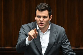 Wyrzucony poseł wraca do Polski 2050. "Wszystkie ręce na pokład"