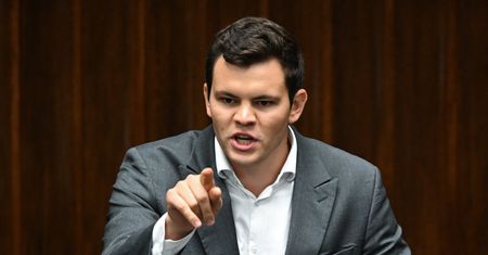 Wyrzucony poseł wraca do Polski 2050. "Wszystkie ręce na pokład"