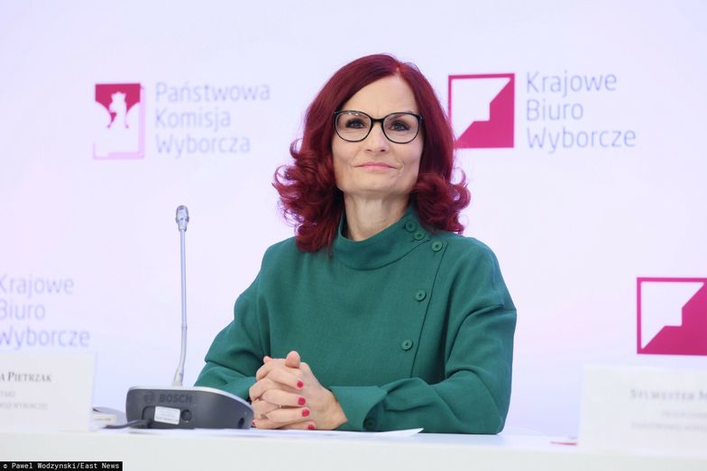 Konkurs w ścisłej tajemnicy. Miało być inaczej. Wybierają kluczową postać dla wyborów w Polsce